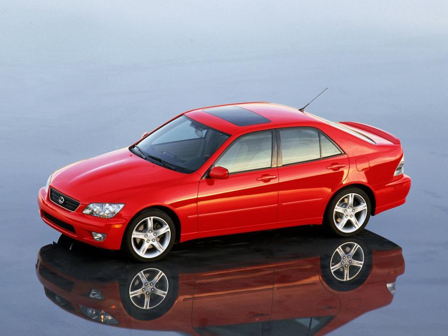  Lexus IS300 2001 года  (фото 18 из 23)